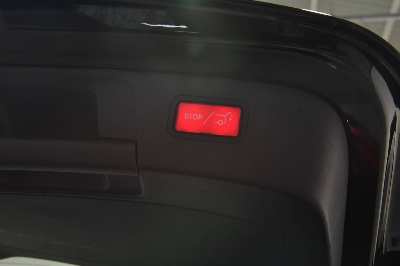 MERCEDES-BENZ GLA 180 23