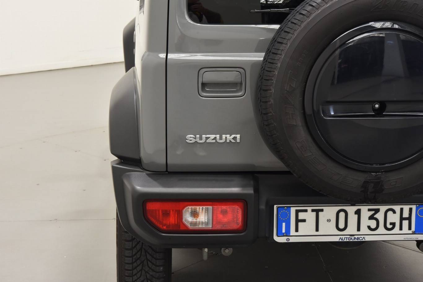 SUZUKI Jimny 17