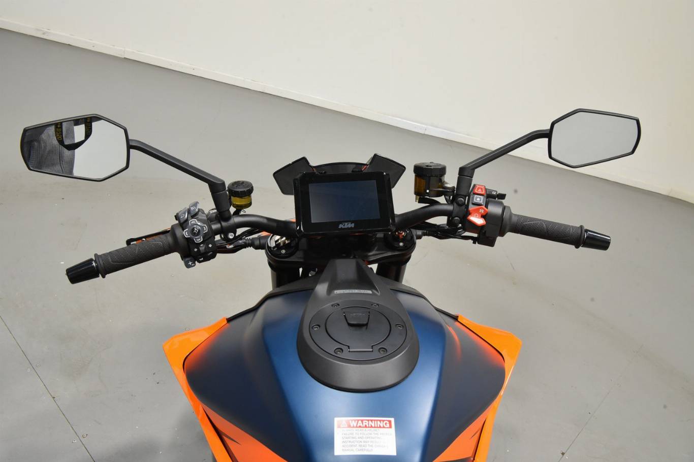 KTM 1290 Super Duke R 18