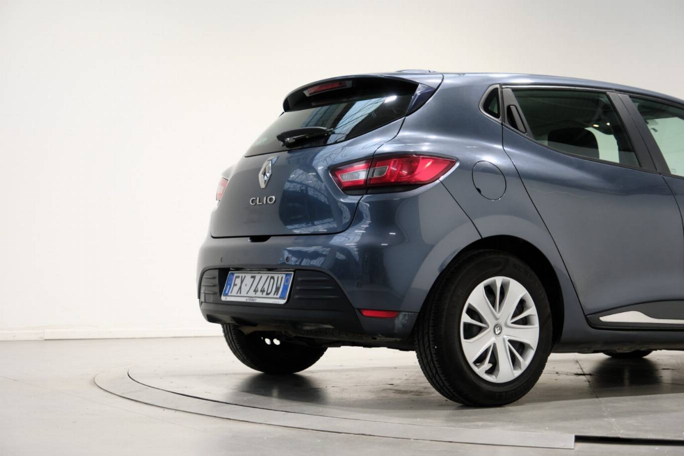 RENAULT Clio 49
