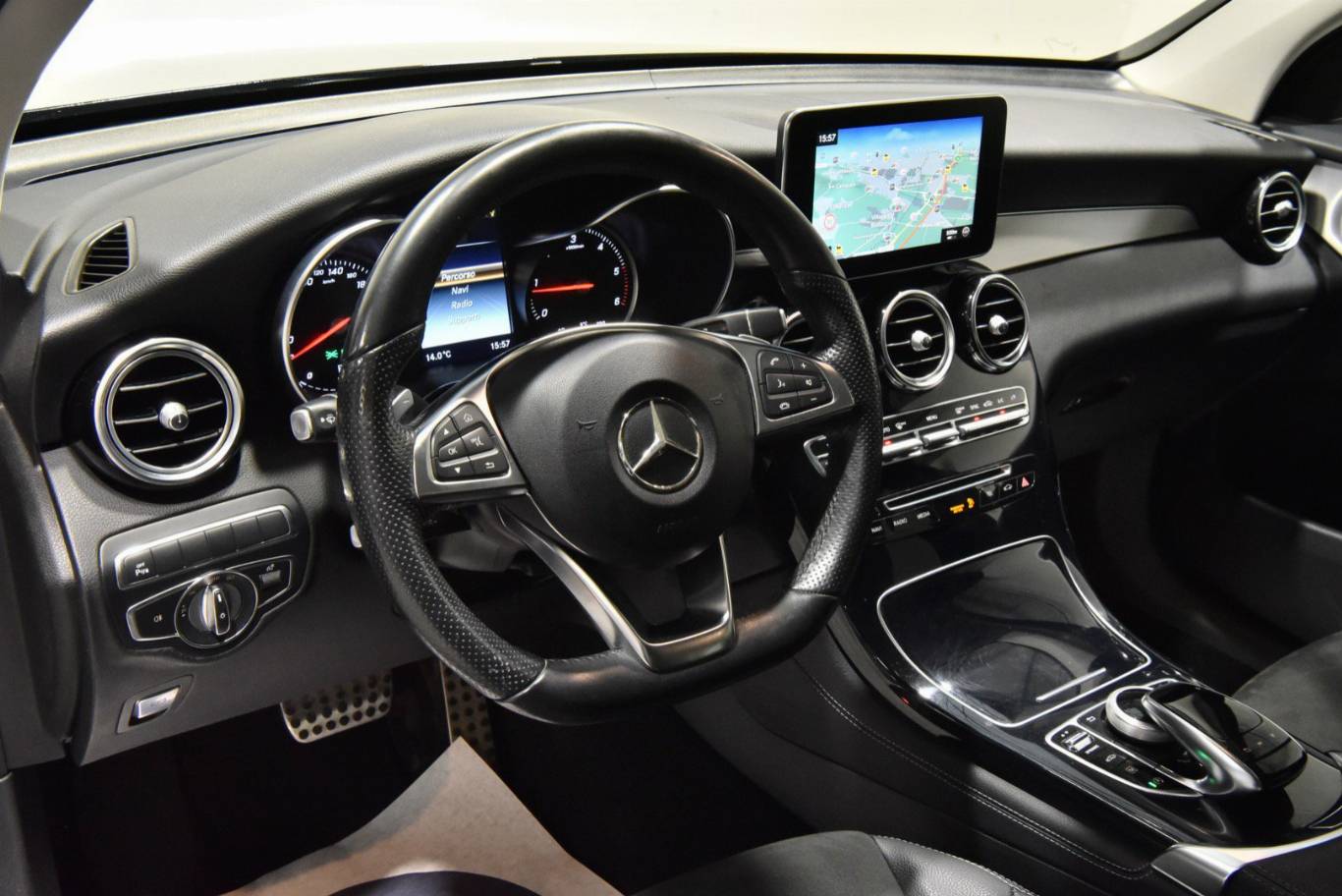 MERCEDES-BENZ GLC 220 20