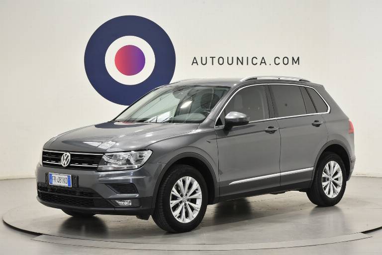 VOLKSWAGEN Tiguan 1