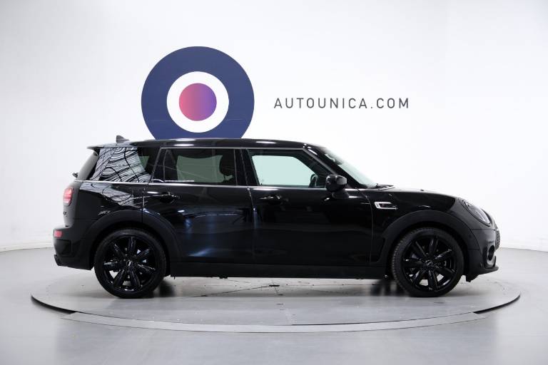 MINI Cooper Clubman 4