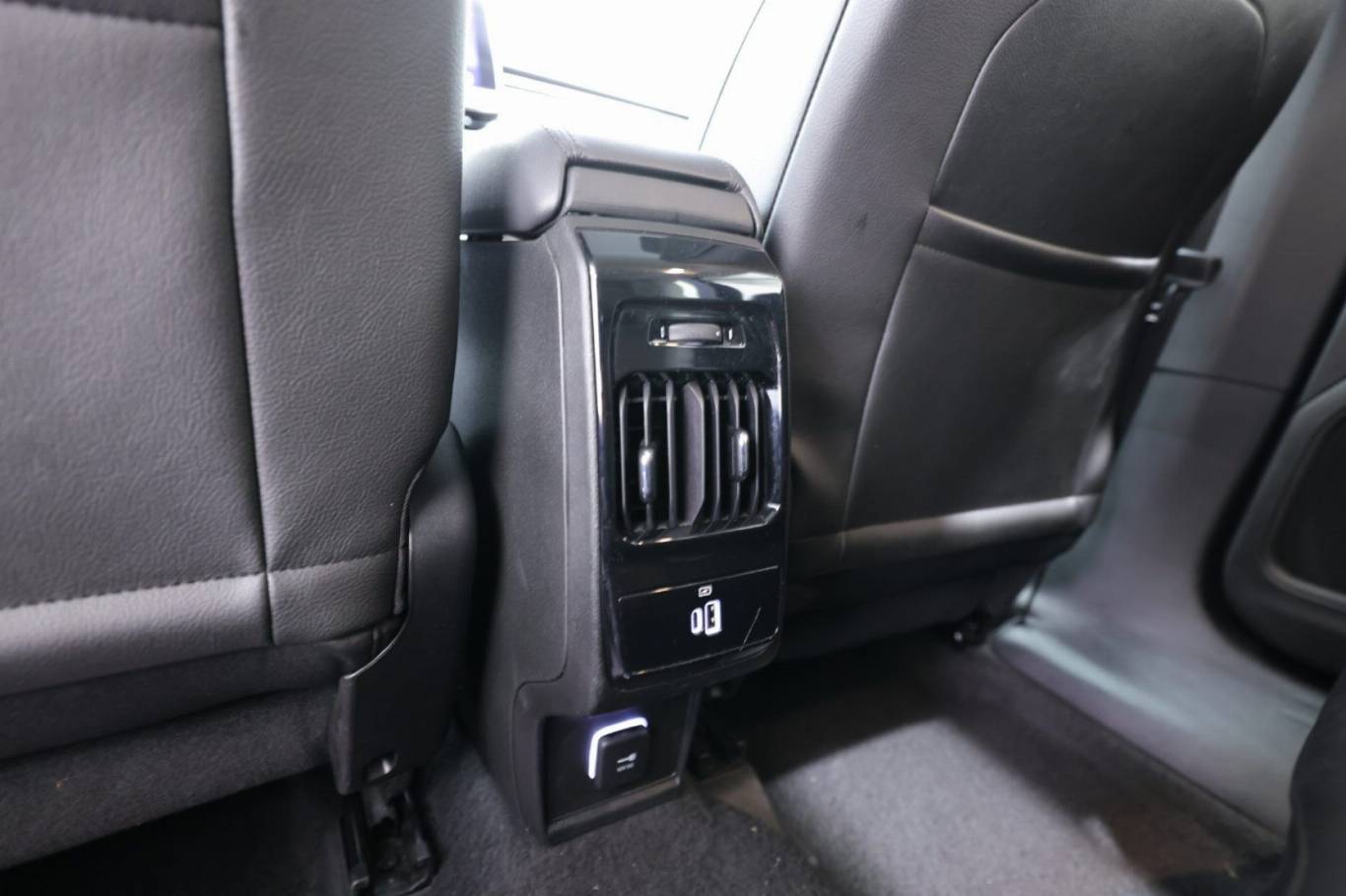 JEEP Compass 36