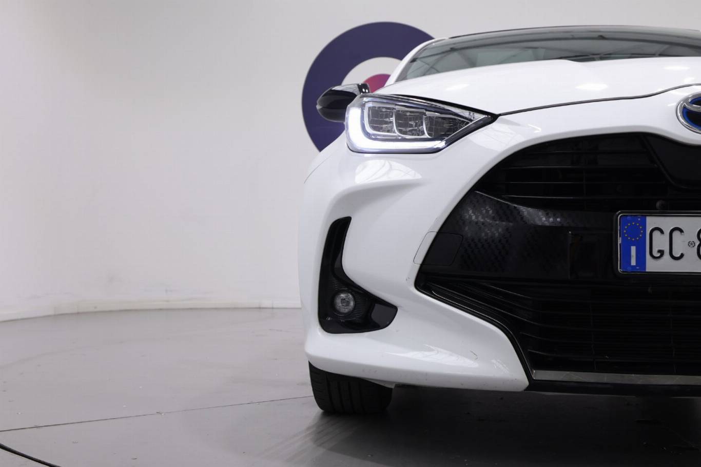 TOYOTA Yaris 43