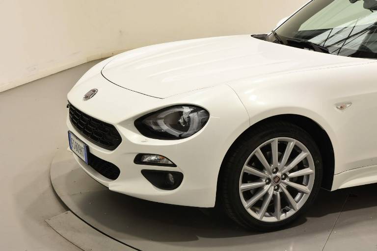 FIAT 124 Spider 19