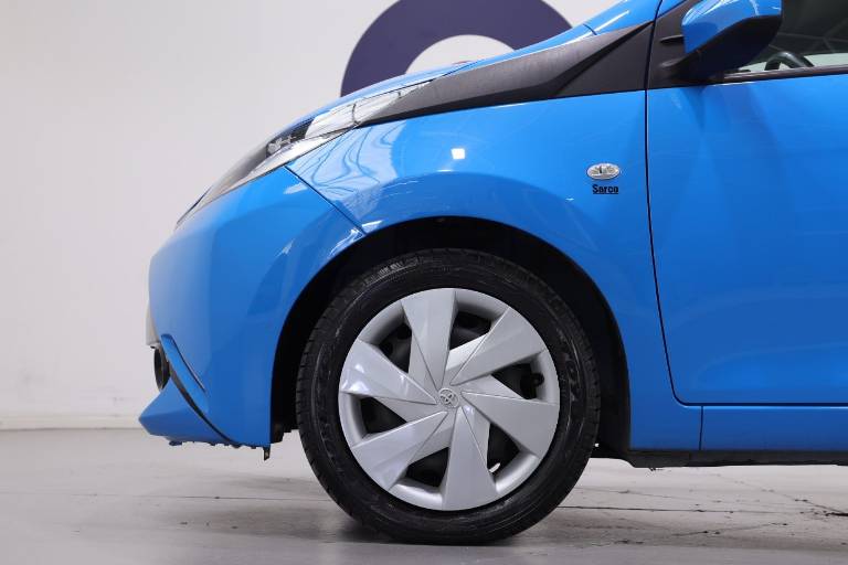TOYOTA Aygo 14