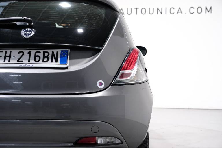 LANCIA Ypsilon 42