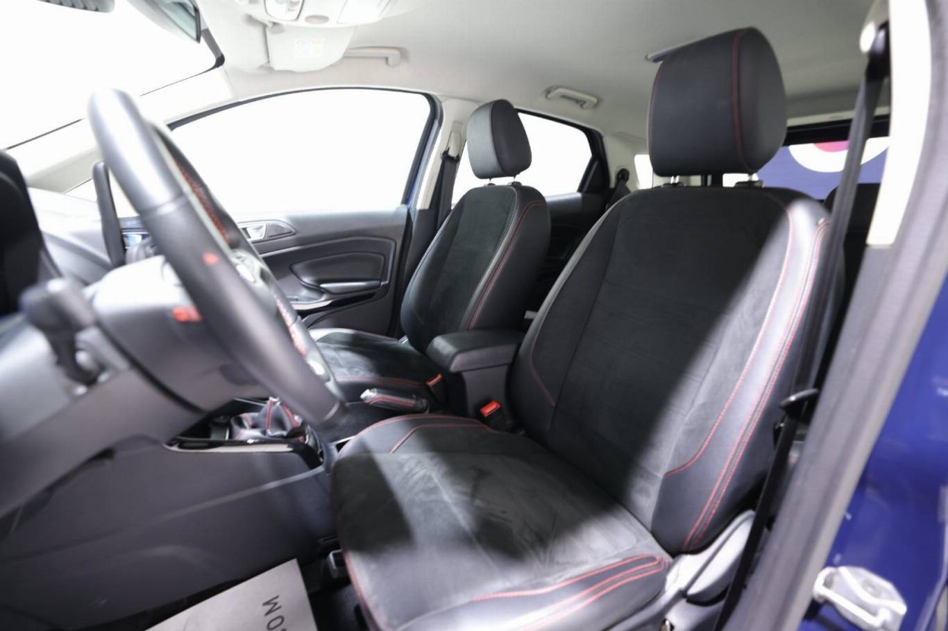FORD EcoSport 28