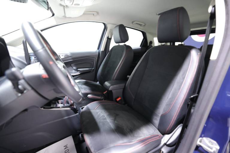 FORD EcoSport 28