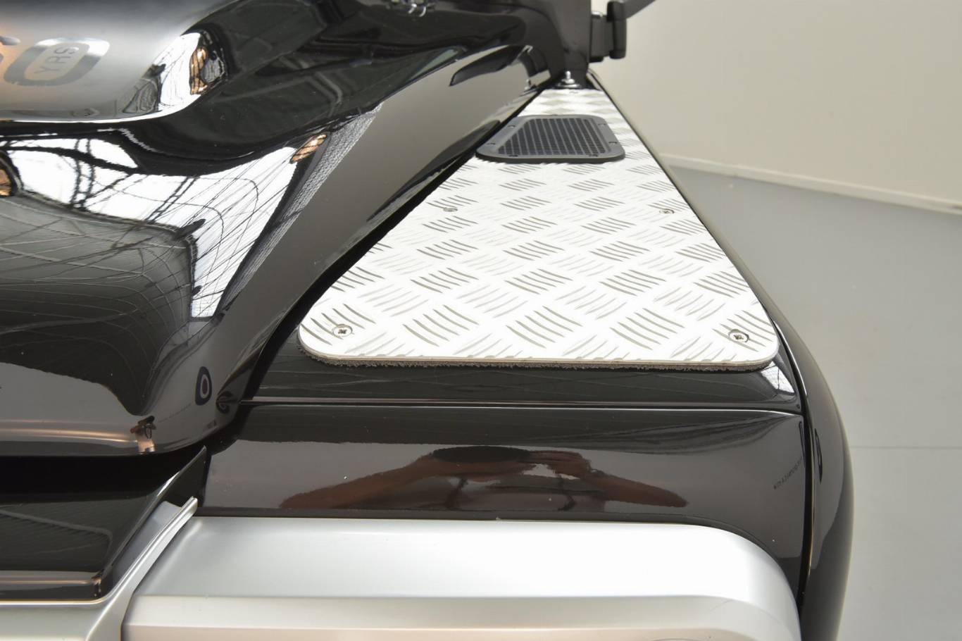 LAND ROVER Defender 87