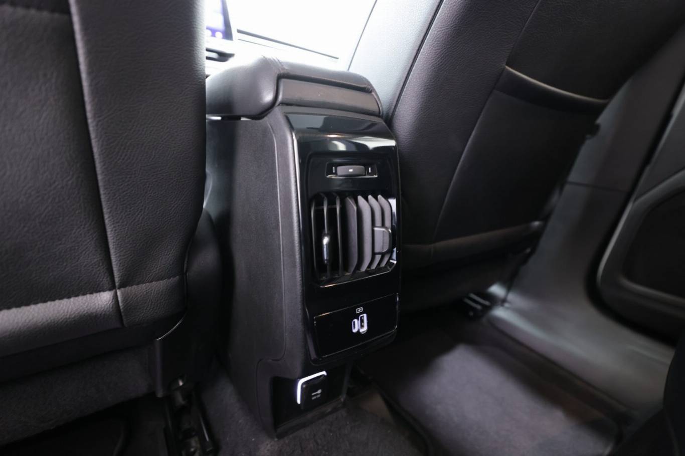 JEEP Compass 38