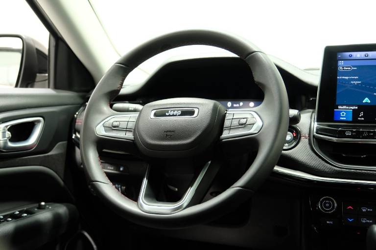 JEEP Compass 43