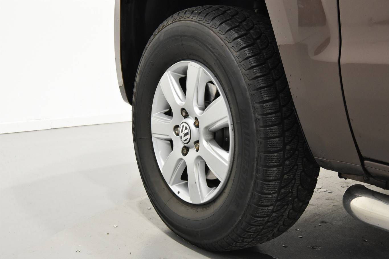 VOLKSWAGEN Amarok 6