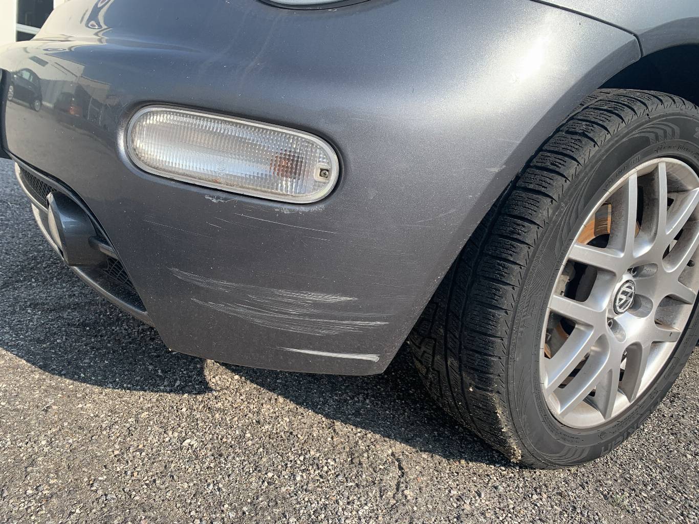 VOLKSWAGEN New Beetle 14