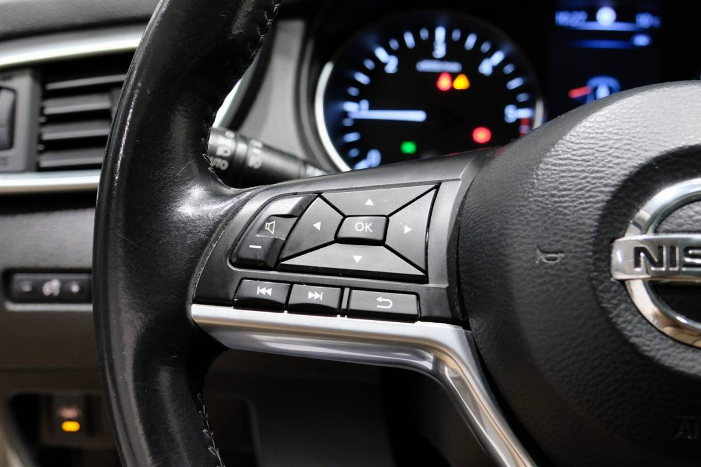 NISSAN Qashqai 22