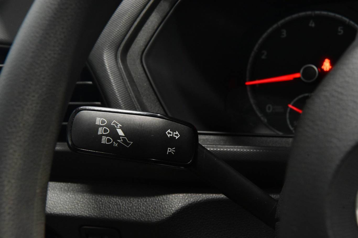 VOLKSWAGEN T-Cross 15