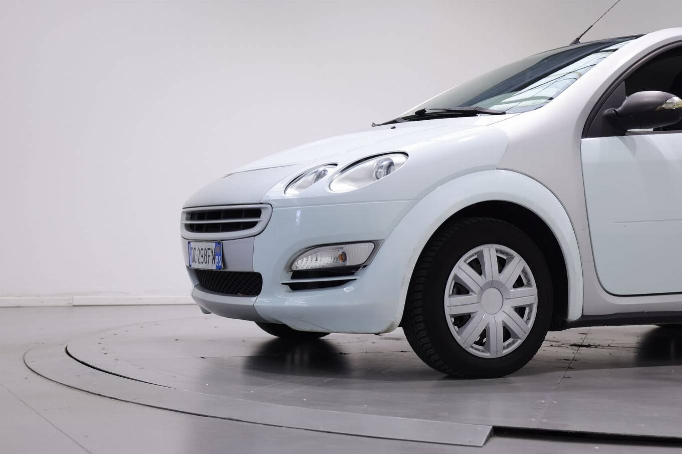 SMART ForFour 16