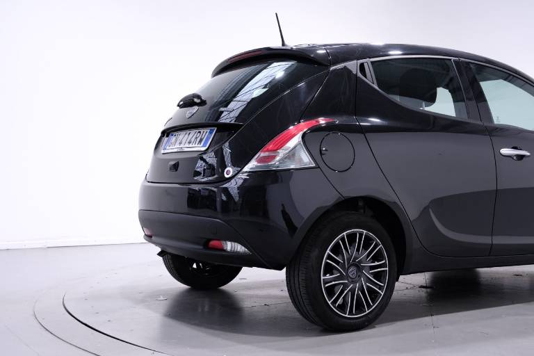 LANCIA Ypsilon 57