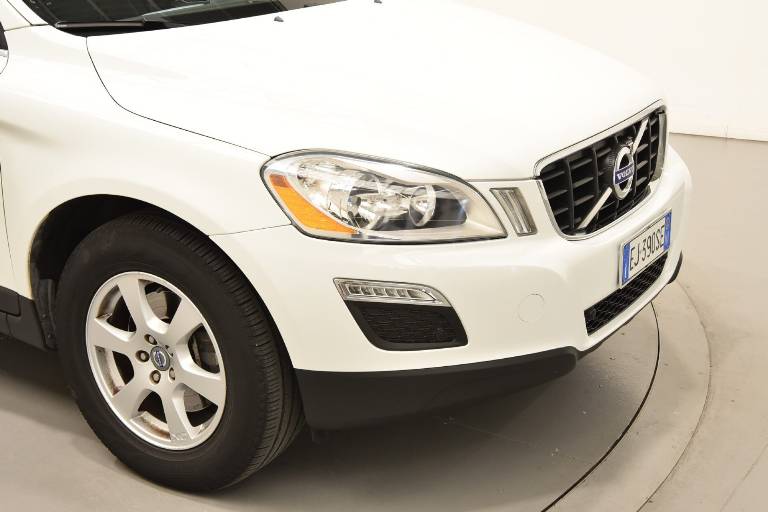 VOLVO XC60 36