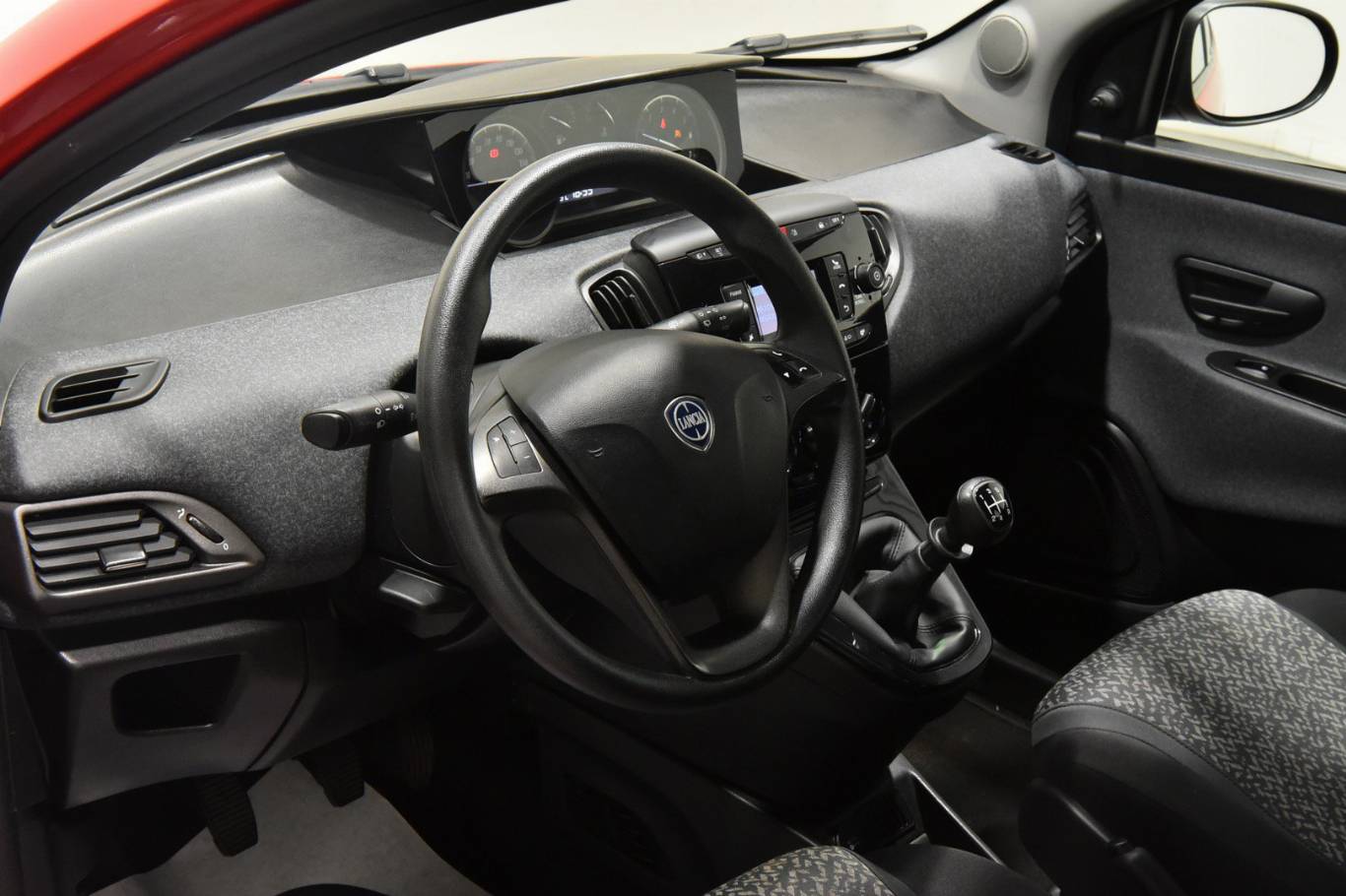 LANCIA Ypsilon 12