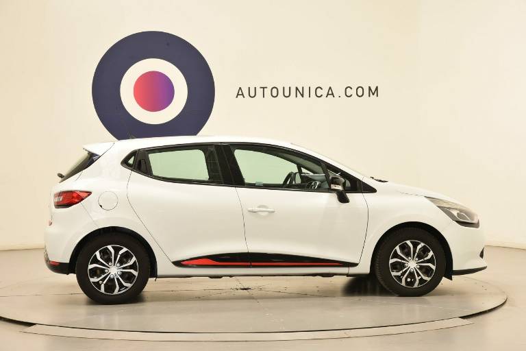 RENAULT Clio 23