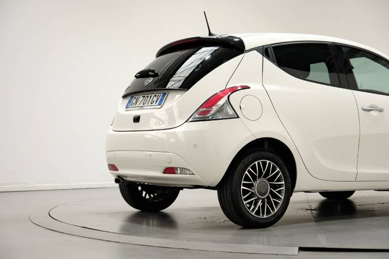 LANCIA Ypsilon 47