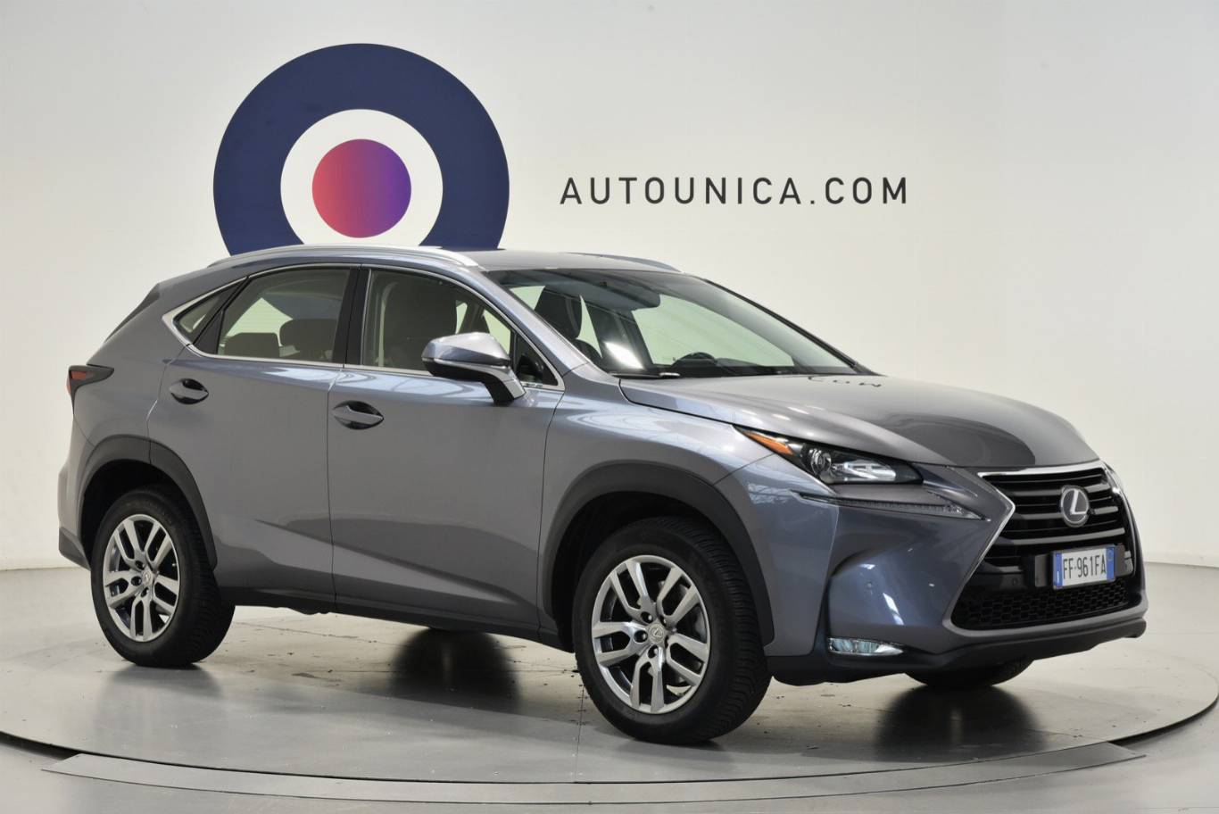 LEXUS NX 300h 29