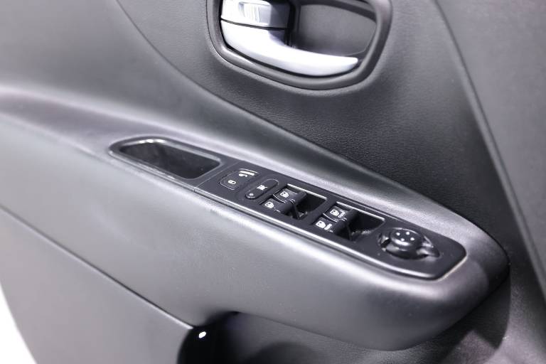 JEEP Renegade 32