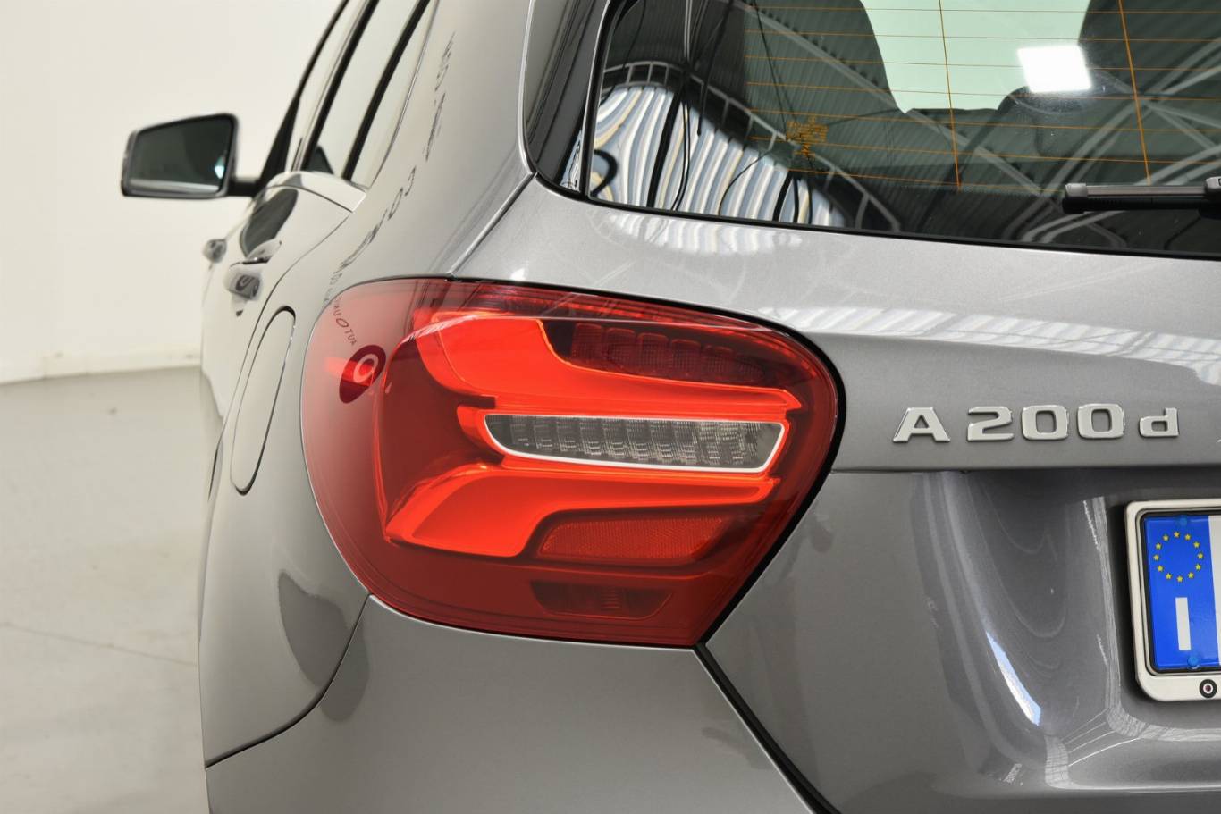 MERCEDES-BENZ A 200 38