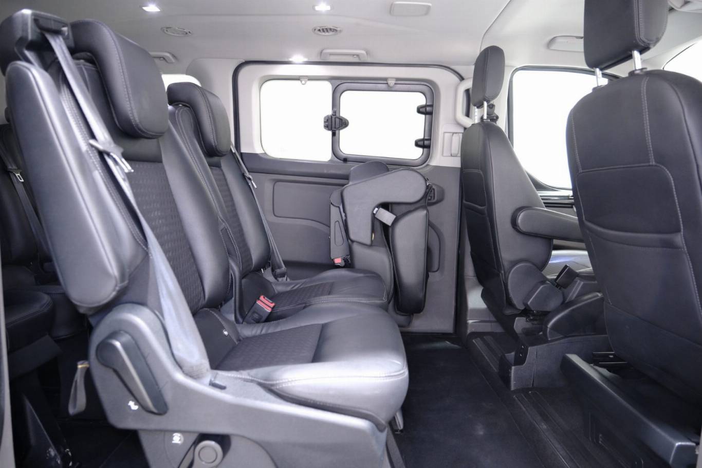 FORD Tourneo Custom 56