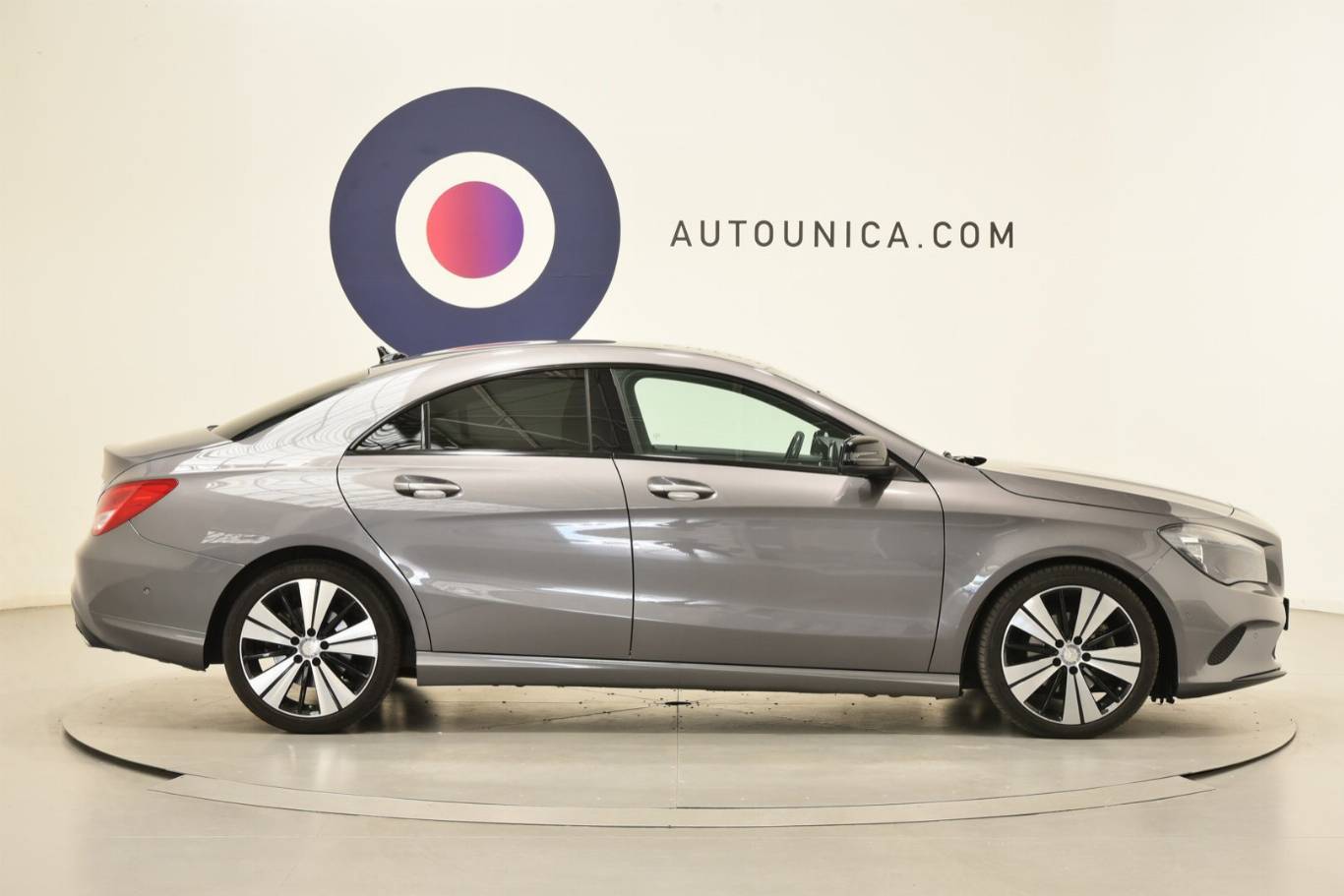 MERCEDES-BENZ CLA 200 23