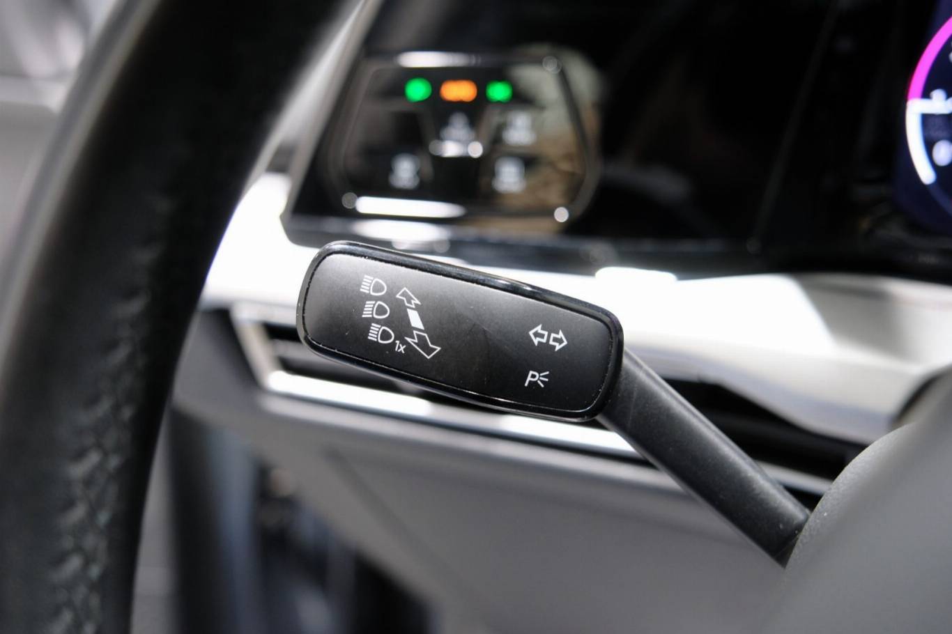 VOLKSWAGEN Golf Variant 24