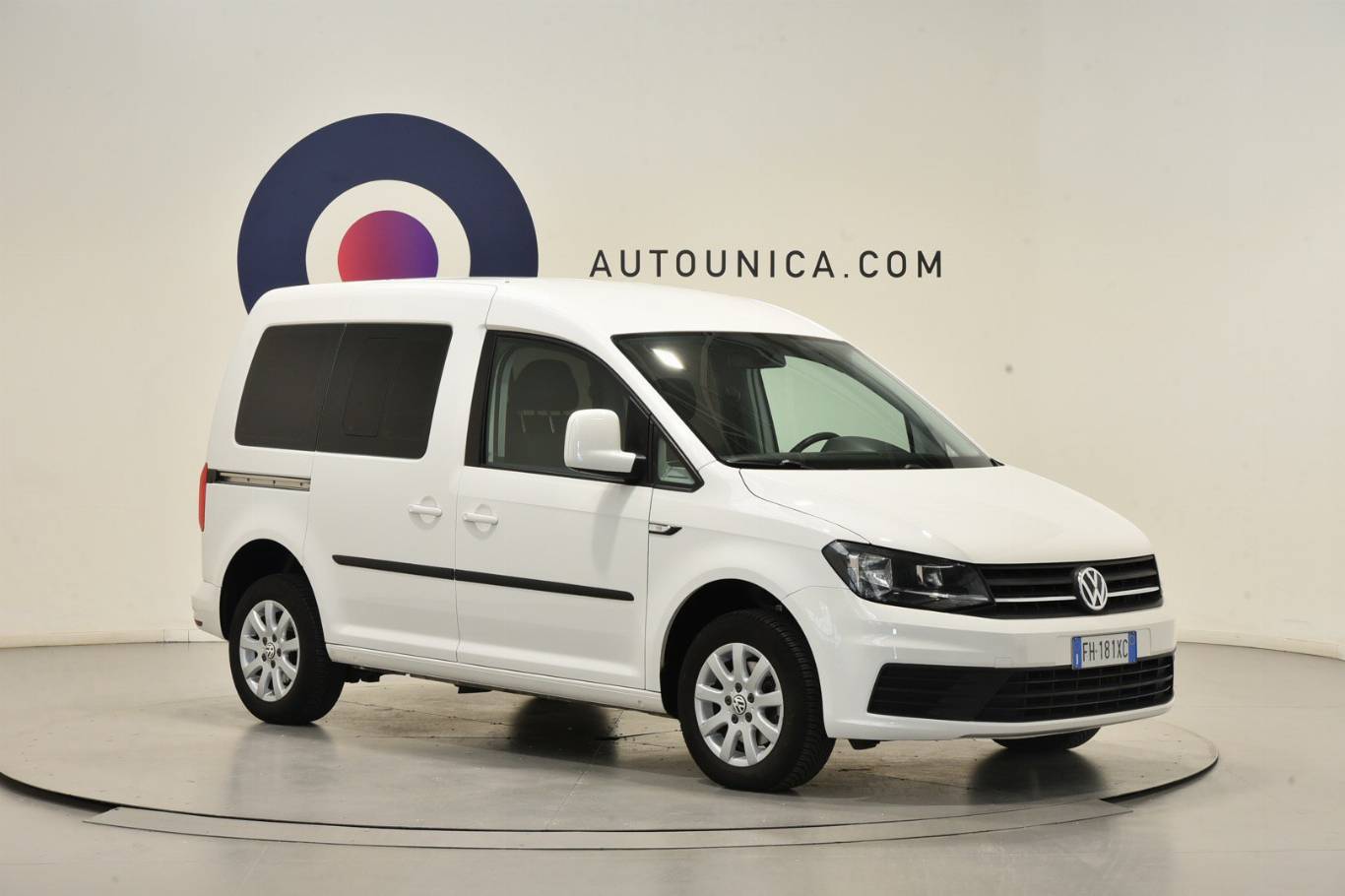 VOLKSWAGEN Caddy 9