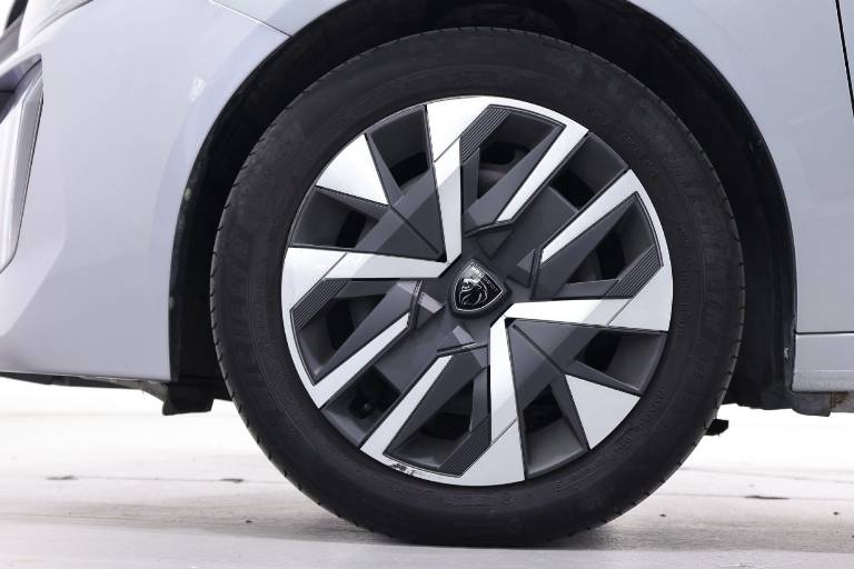 PEUGEOT 208 14