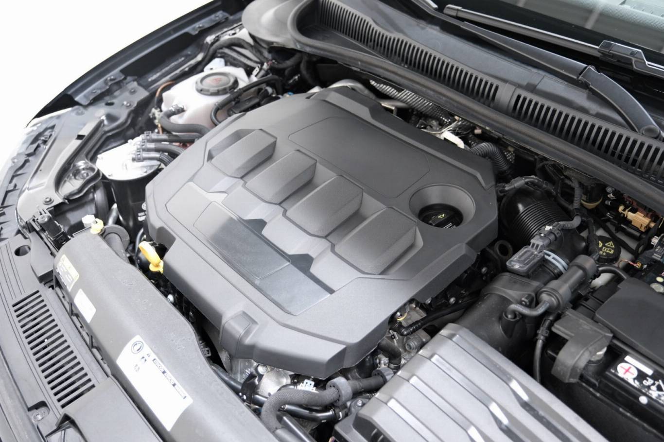 VOLKSWAGEN Polo 61