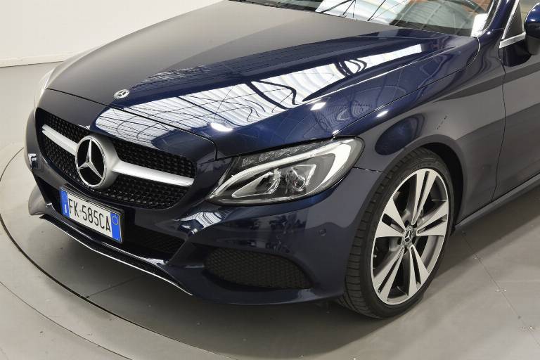 MERCEDES-BENZ C 220 52