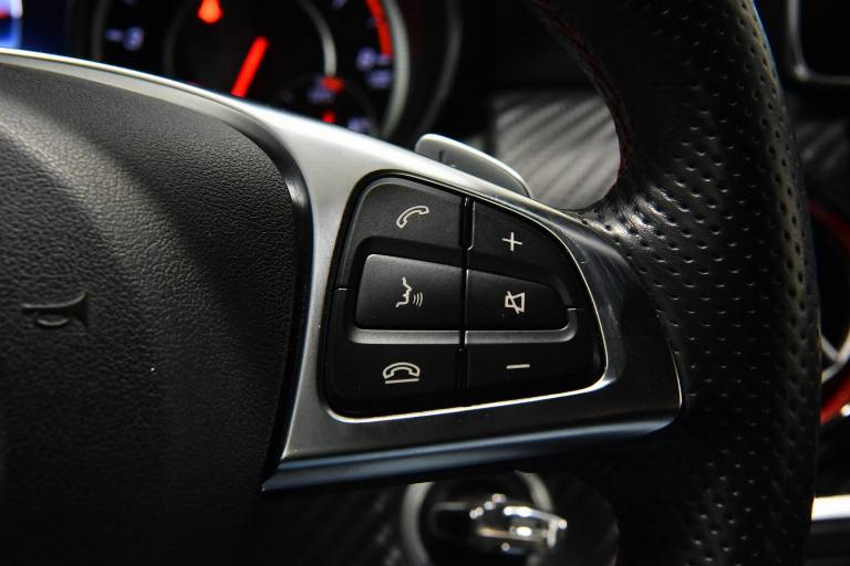 MERCEDES-BENZ A 45 AMG 8