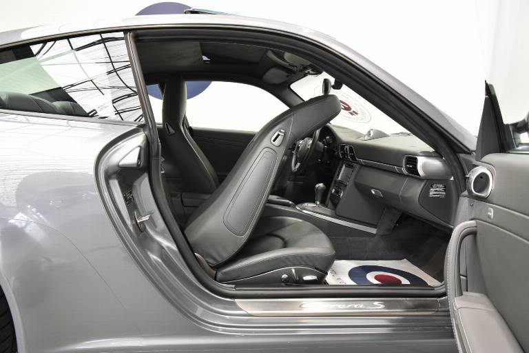 PORSCHE 911 56