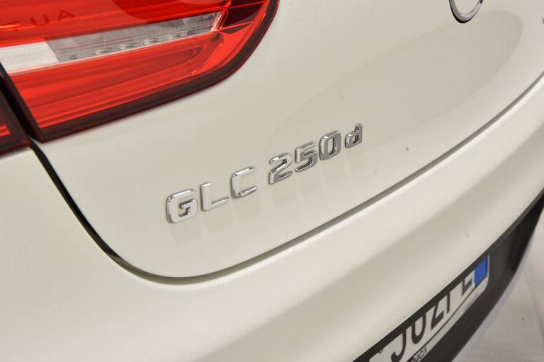 MERCEDES-BENZ GLC 250 59