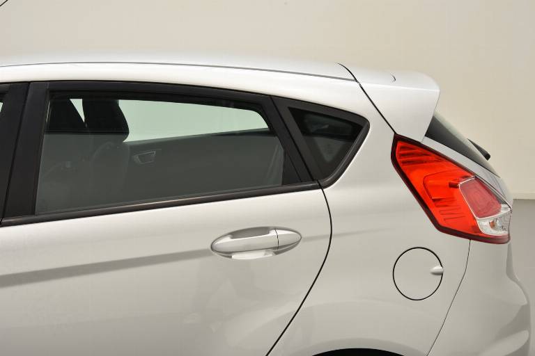 FORD Fiesta 53