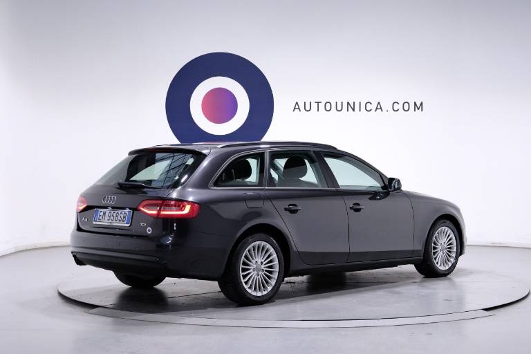AUDI A4 15