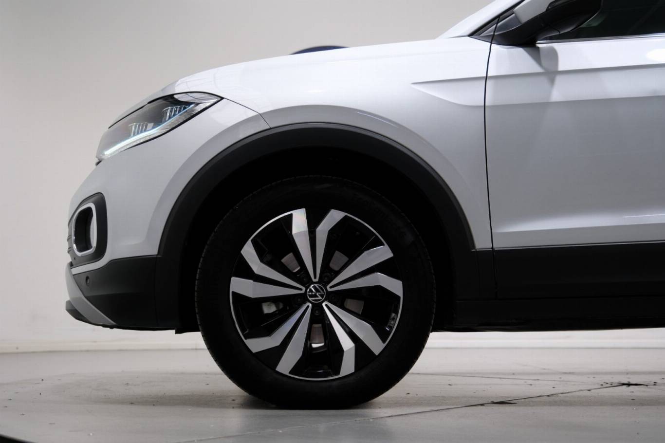 VOLKSWAGEN T-Cross 19