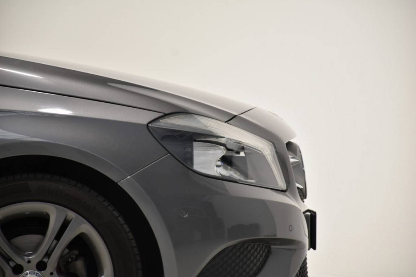 MERCEDES-BENZ A 180 55