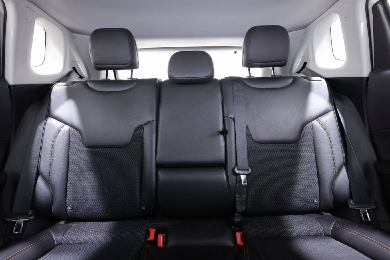 JEEP Compass 37