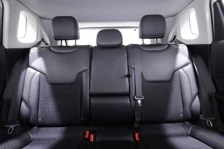 JEEP Compass 37