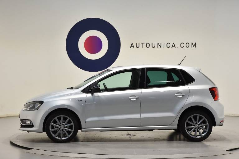 VOLKSWAGEN Polo 2