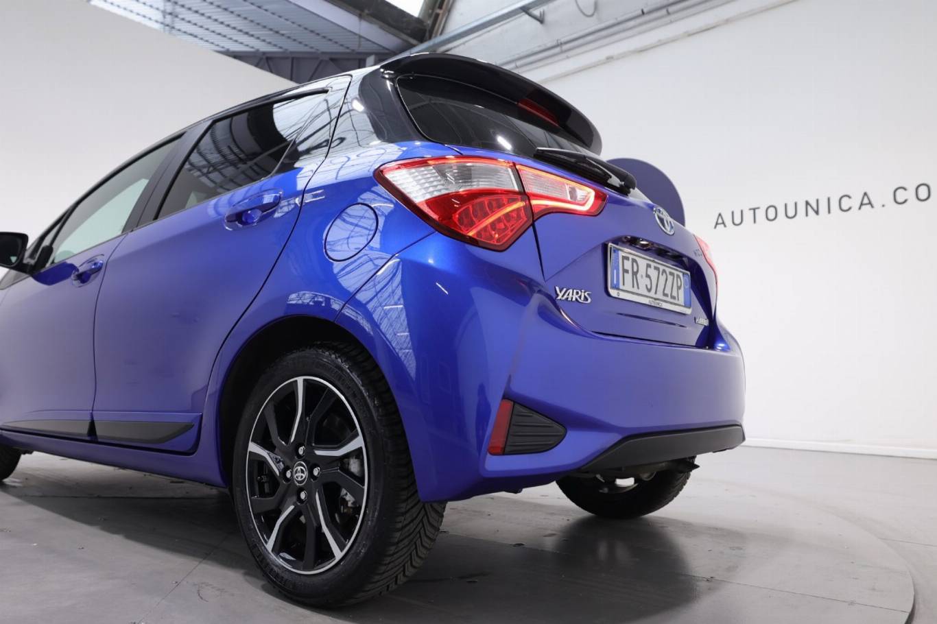TOYOTA Yaris 42