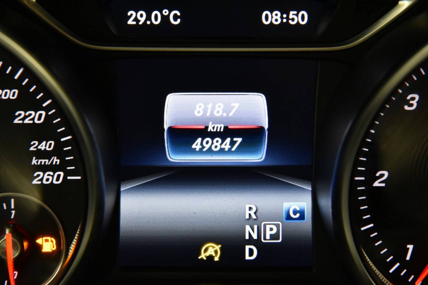 MERCEDES-BENZ CLA 200 38