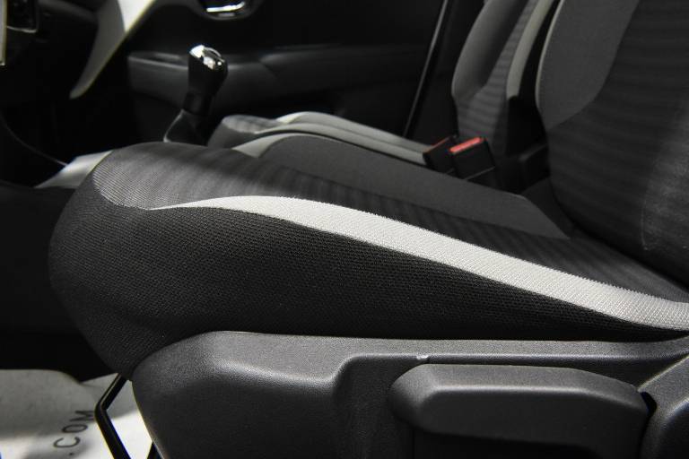 TOYOTA Aygo 36
